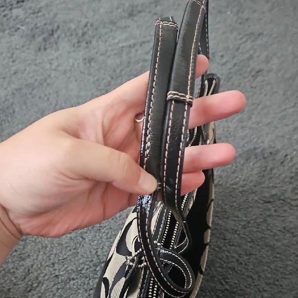 Coach Black and Tan Signature Tote - Picture 6 of 8